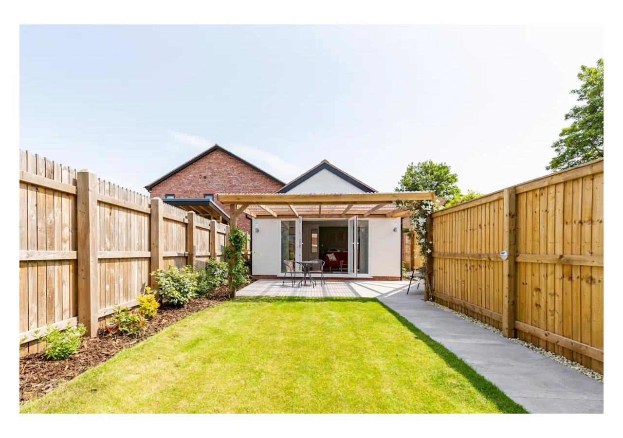 Charming Chester Studio With Private Garden & Free Parking Exteriér fotografie